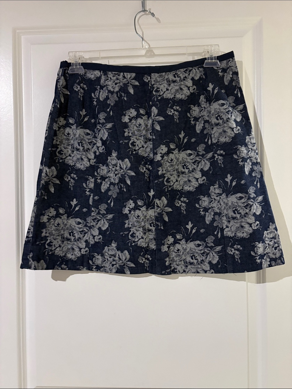 GAP Navy A-Line Skirt with Gray Floral Print